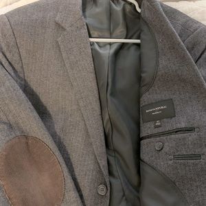 Men’s Fall ‘14 timeless herringbone blazer with brown corduroy features